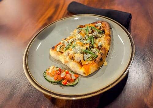 BUFFALO CHICKEN PIZZA (SIZE: LARGE / PERSONAL)